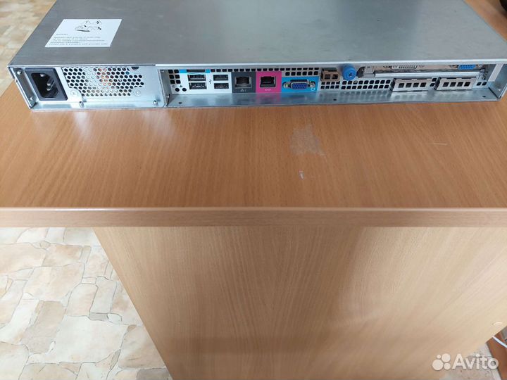 Сервер на платформе Intel SR1690WBR