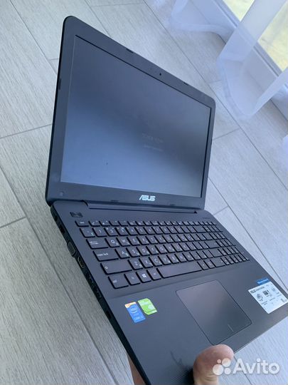 Ноутбук asus