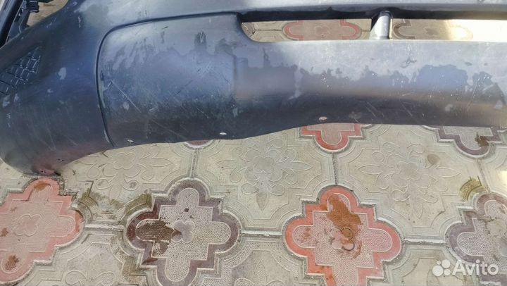 Передний бампер на Mitsubishi asx белый