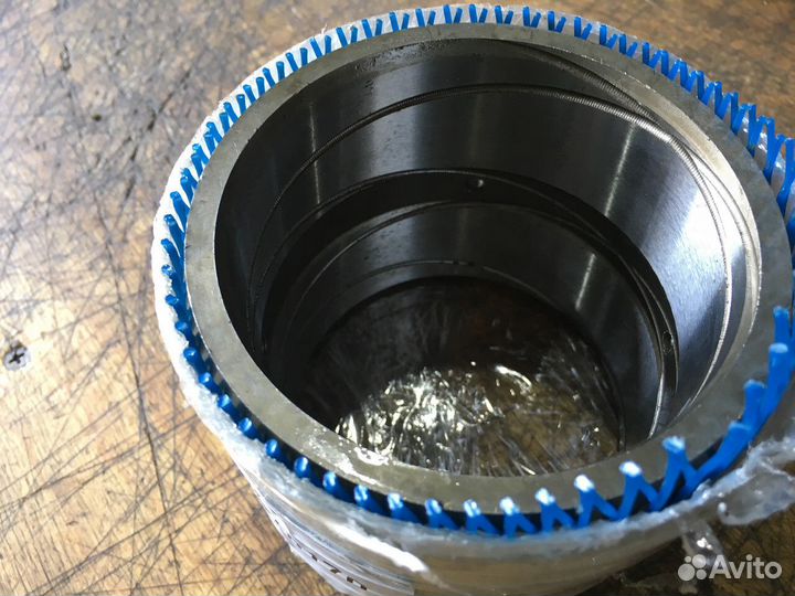 Втулка 207-63-76170