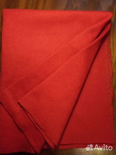 Отрезы шерстяной ткани