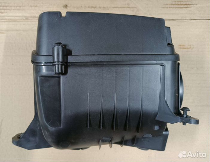 Корпус воздушного фильтра Vag