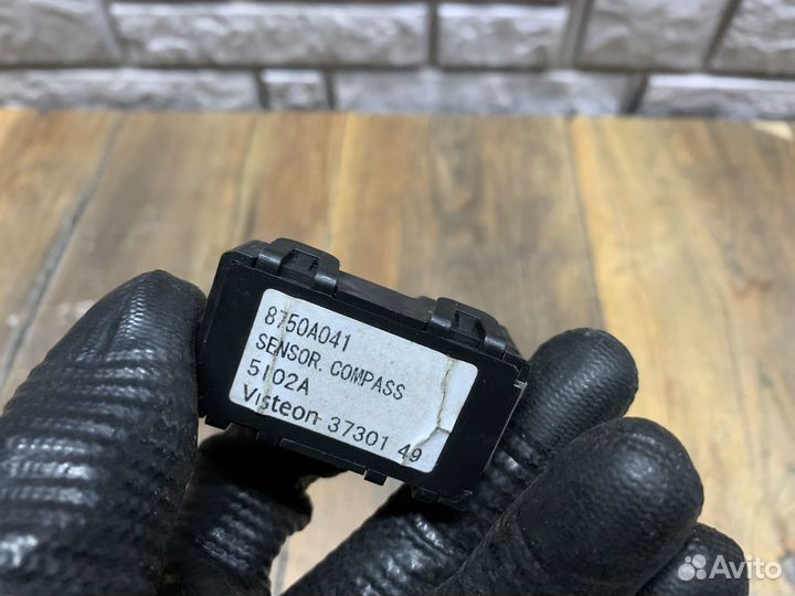 Mitsubishi Pajero IV Датчик (компасс сенсор)