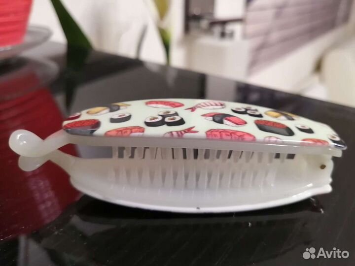 Заколка банан новая