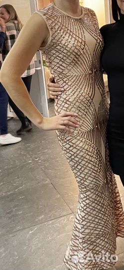 Вечернее платье в пол