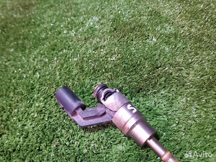 Форсунка топливная Skoda Octavia, II (A5)