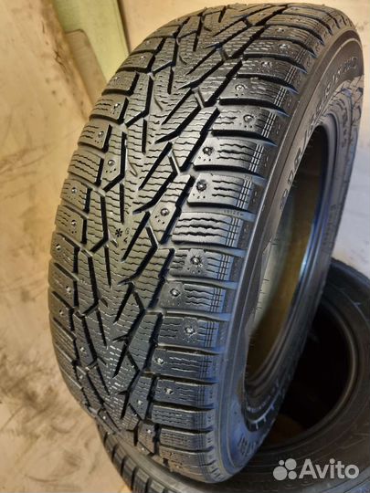 Nokian Tyres Nordman 7 SUV 215/65 R16 102T
