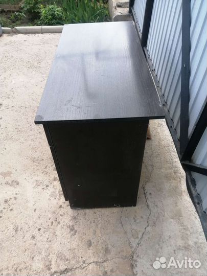 Письменный стол