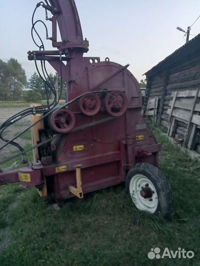 Кормоуборочный комбайн