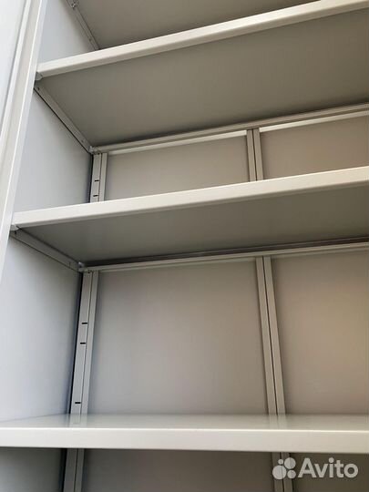 2 Шкафа металлические архивные с замками и ключами