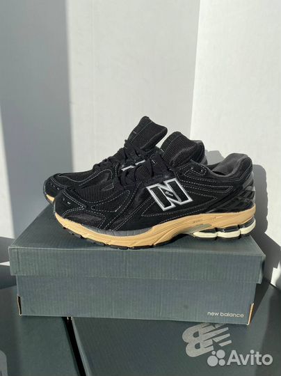 New balance 1906r