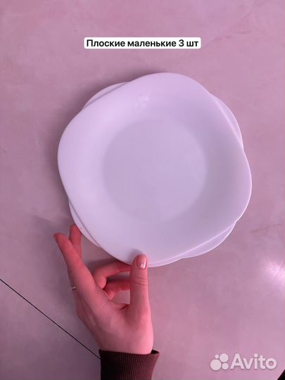 Набор тарелок белых квадратных