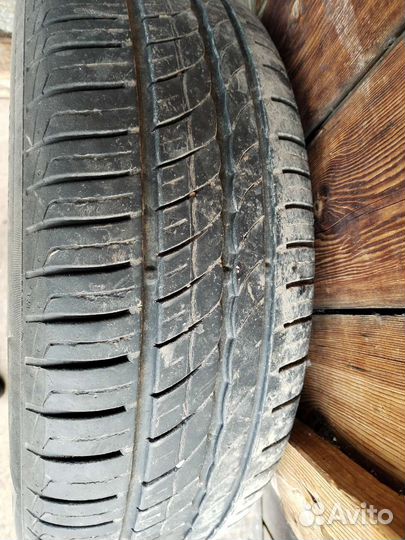 Pirelli Cinturato P1 5/7 R15