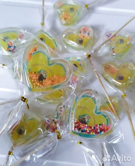 Леденец погремушка из изомальта с логотипом