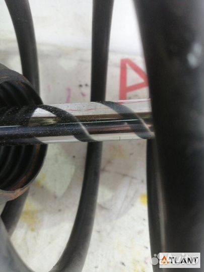 Стойка подвески передний правый volvo V70