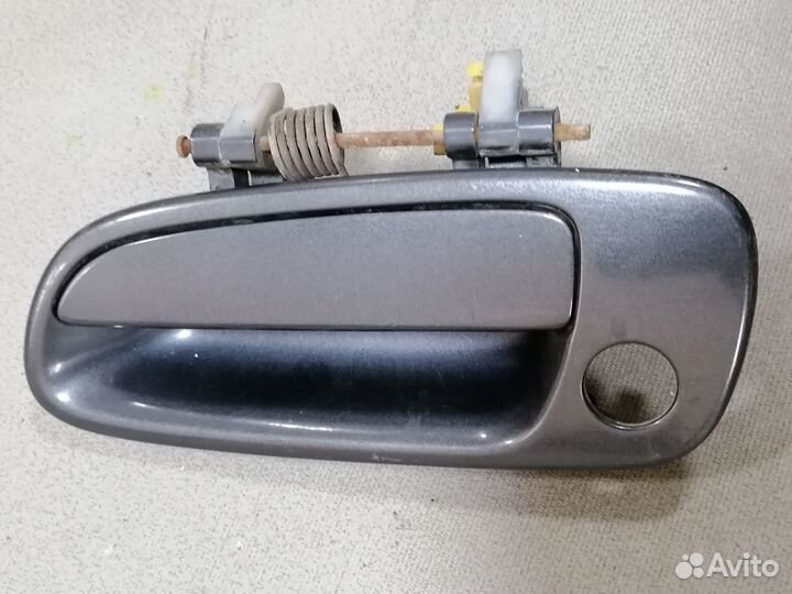 Ручка двери перед.левый Toyota Corona ST190 1994