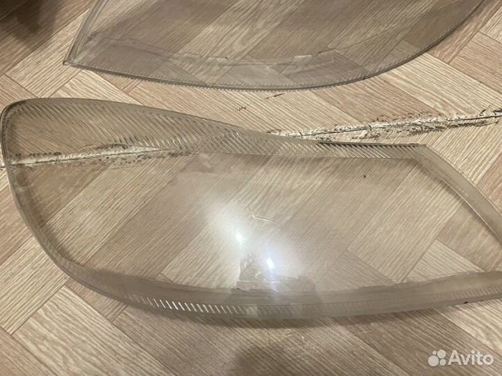 Стекло правое фары Skoda Octavia A5 FL