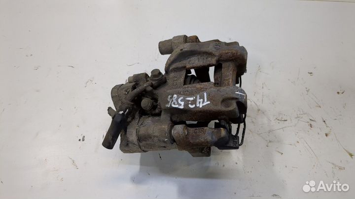 Суппорт Volkswagen Passat 8 2015, 2018