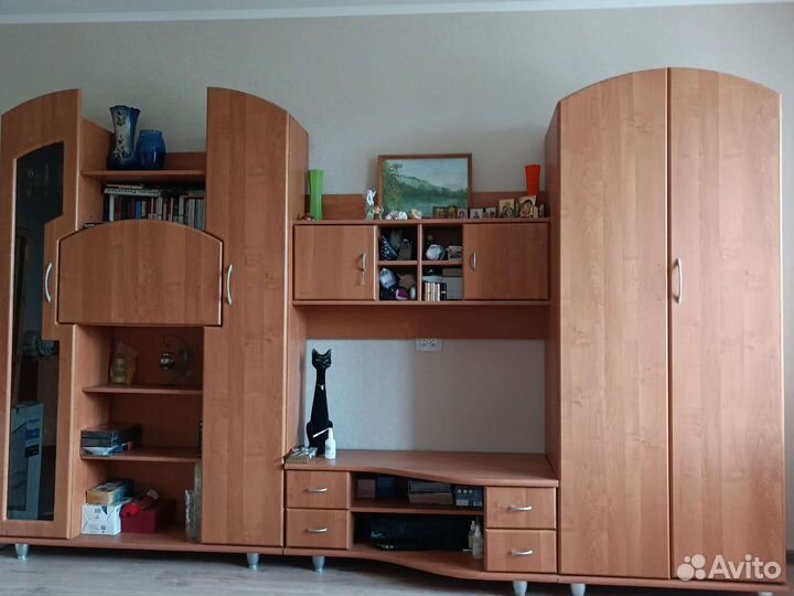 Стенка в гостиную бу