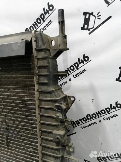 Радиатор охлаждения двигателя Range Rover Sport 1