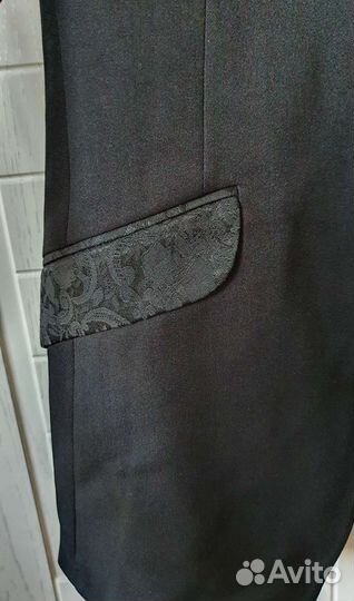 Костюм Valentino