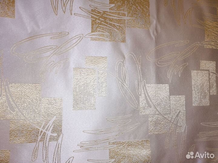 Золотые переливающиеся шторы140*246,2шт