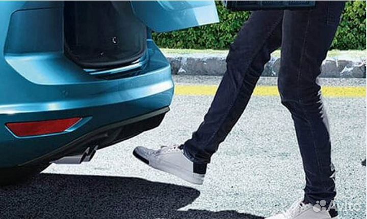 Устройство управление дверью багажника (smartfoot)