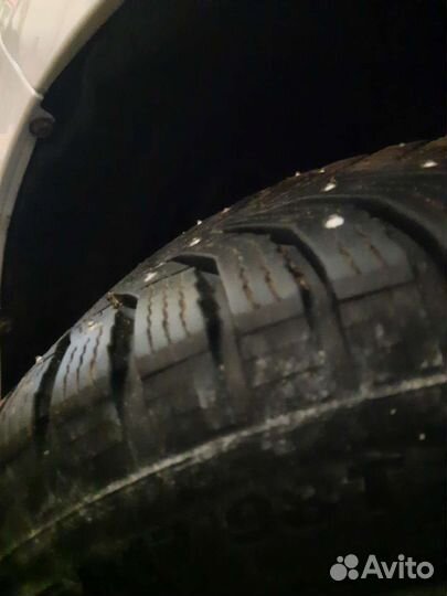 Kumho WinterCraft Ice WI31 215/55 R17