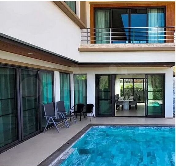 Дом 175 м² на участке 4,5 сот.