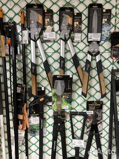 Инструмент fiskars