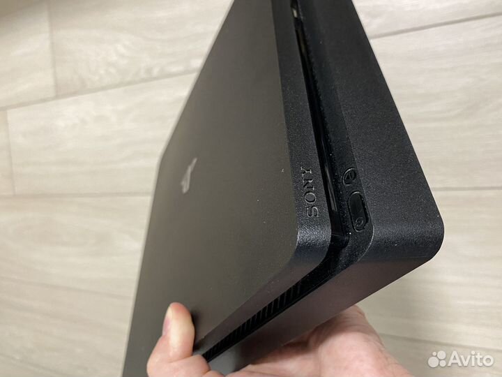 Sony playstation 4 slim 500gb SSD
