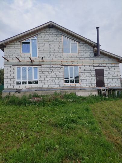 Коттедж 203,8 м² на участке 12 сот.