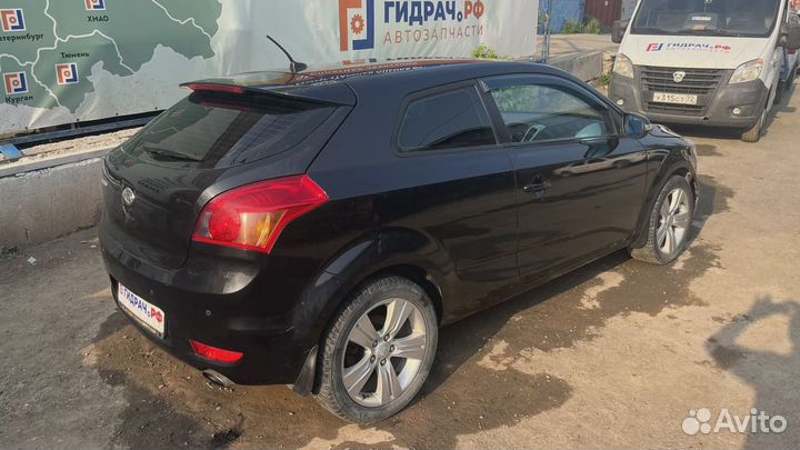 Молдинг крыши левый Kia Ceed (ED) 87210-1H200