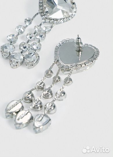 Крупные серьги в форме сердца