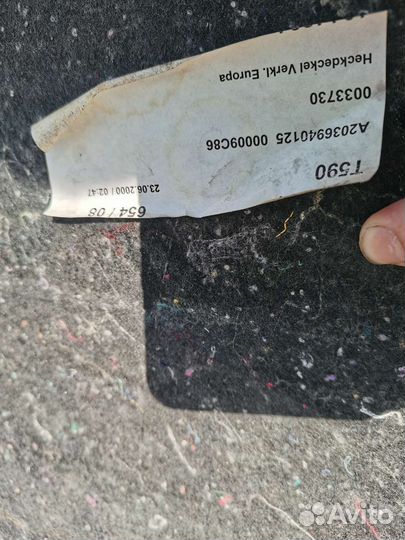 Обшивка крышки багажника Mercedes W203 Мерседес203