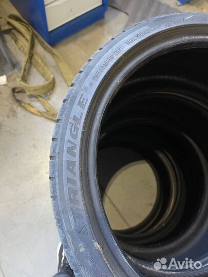 Triangle Snowlink TWT02 225/40 R19