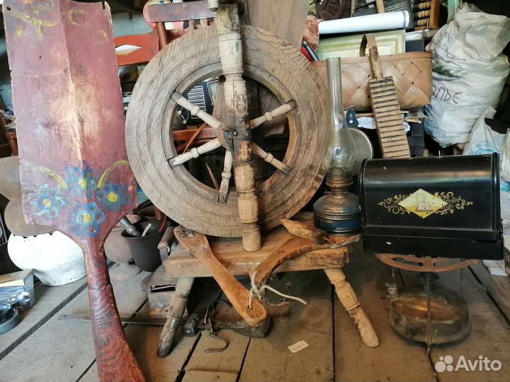 Старинная прялка