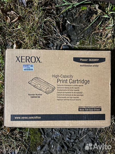 Картридж Xerox 108R00796 черный оригинал