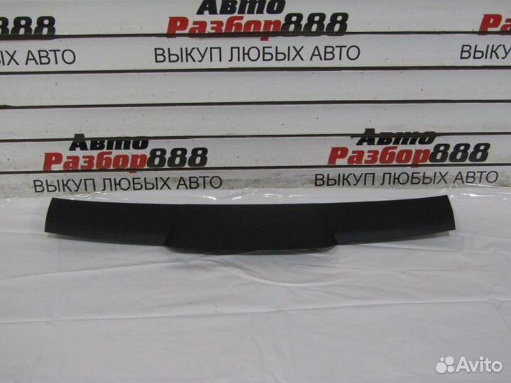 Накладка крышки багажника Kia Sportage SL G4KD