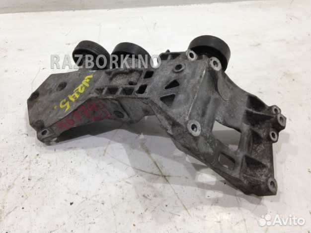 Натяжитель ремня Мерседес