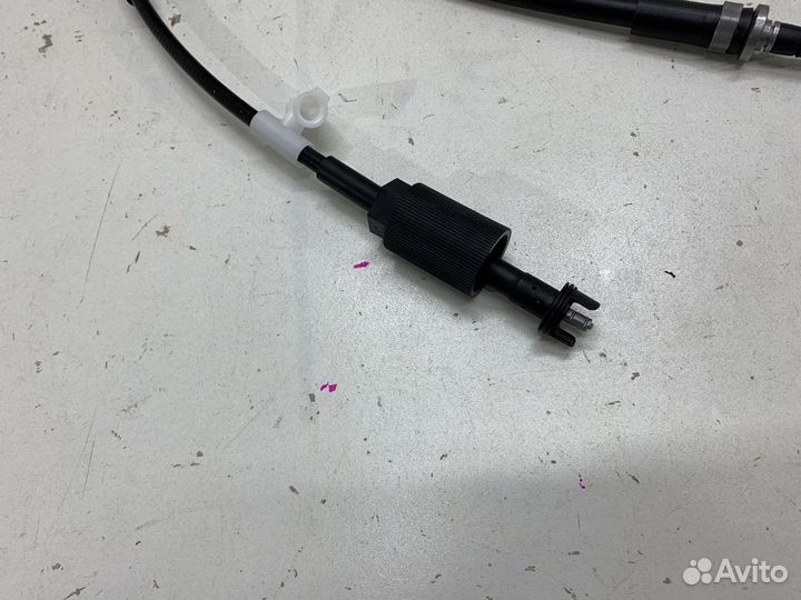 Трос ручного тормоза эл. opel astra J универсал