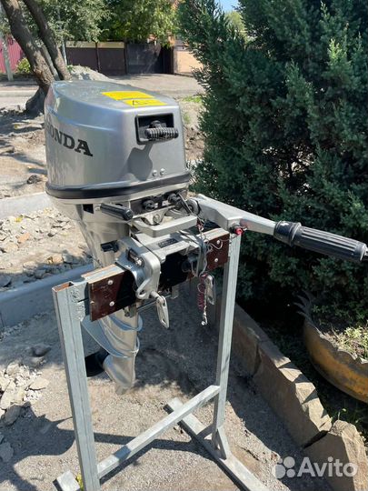 Лодочный мотор 8 л с
