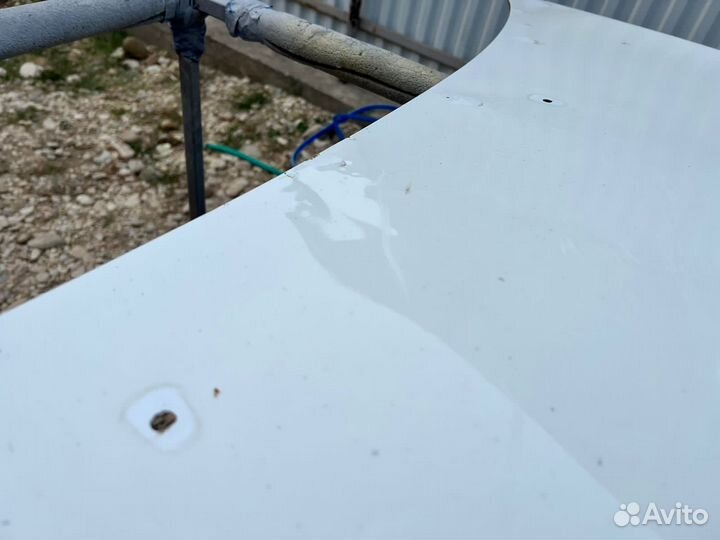 Капот на гранту