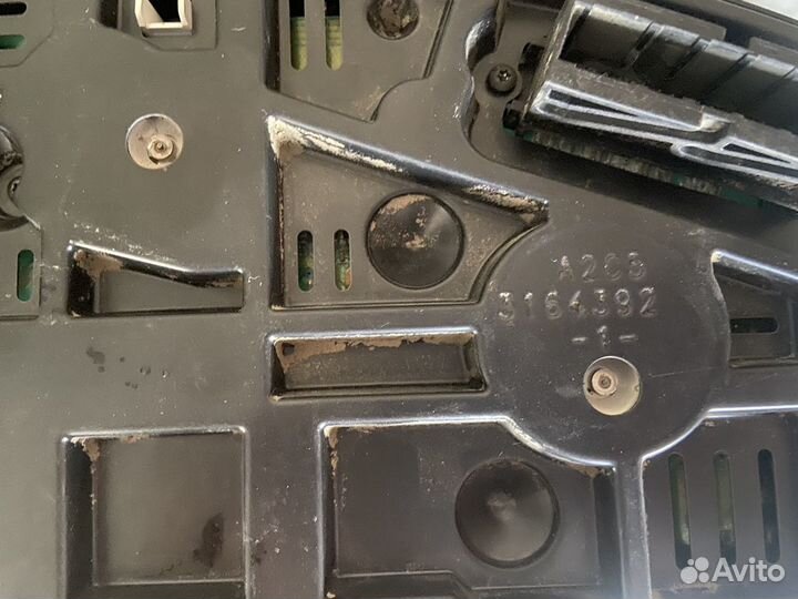 Щиток приборов Opel Astra H