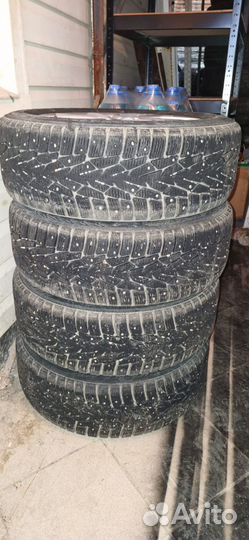 Nokian hakkapeliitta 7 205 60 r16