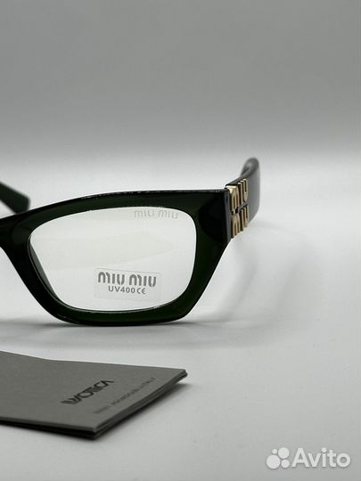 Имеджевые очки miu miu