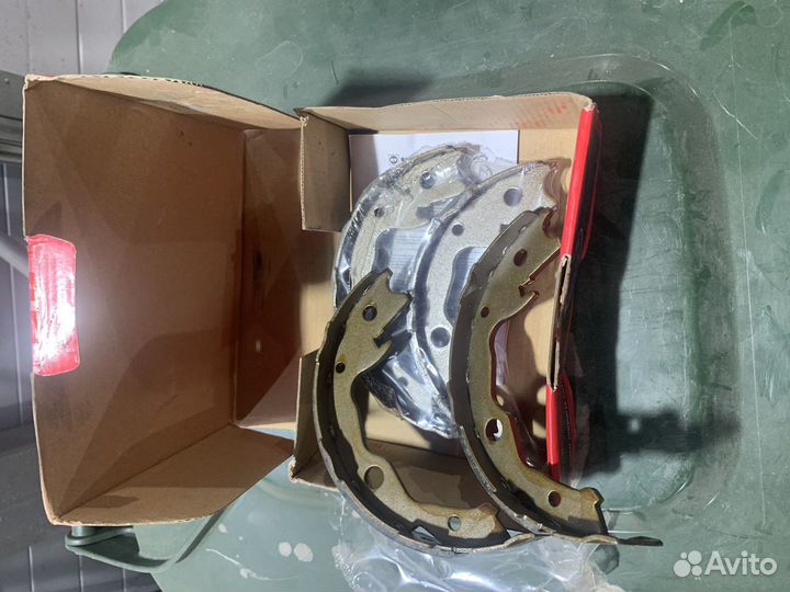 Продам колодки задние Nissan Qashgai