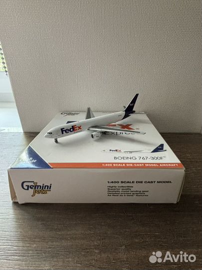 Модель самолета Boeing 767 Gemini jets 1:400