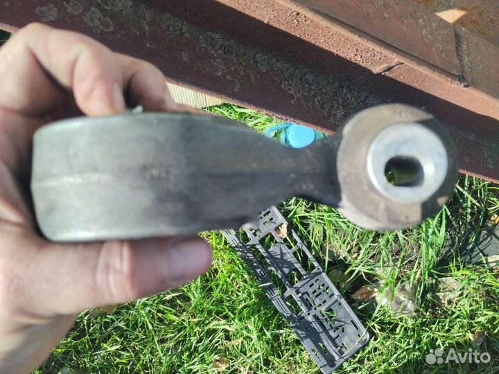 Подушка Scenic 2 1.6 бензина кпп