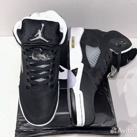 Air Jordan 5 - Moonlight